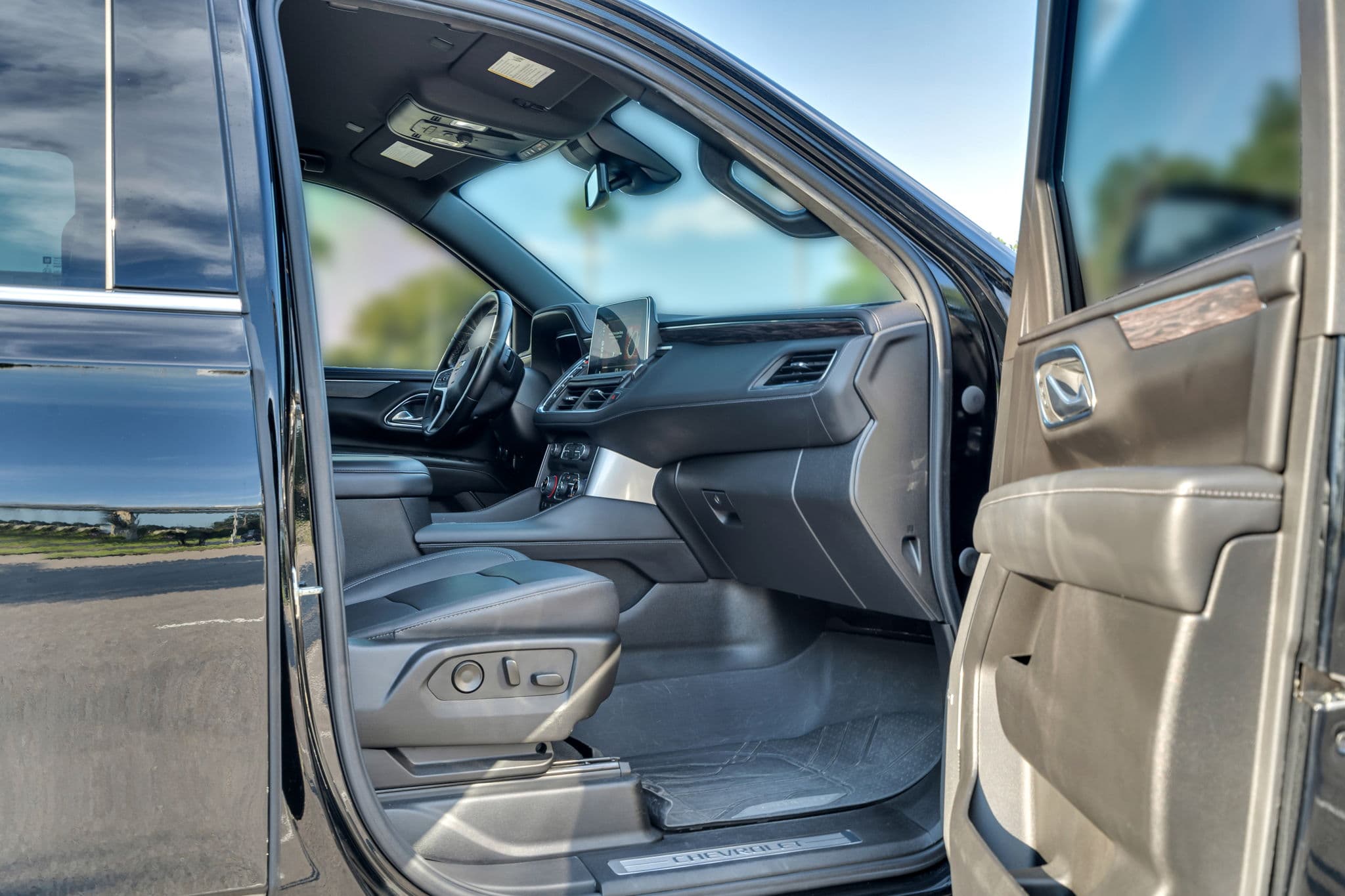 Black SUV Service, Jazzy Limousine & Shuttle New Orleans